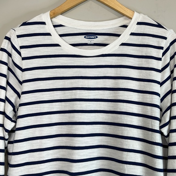 Old Navy EveryWear Striped Slub Knit Long Sleeve Tee Navy Blue White Nautical M - Picture 3 of 9